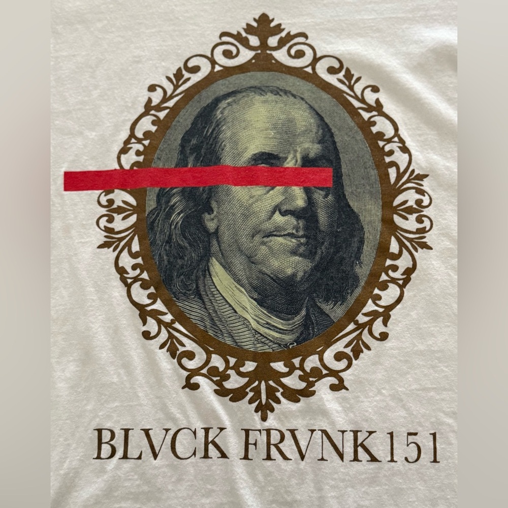 Black Scale Tee Large - image 2